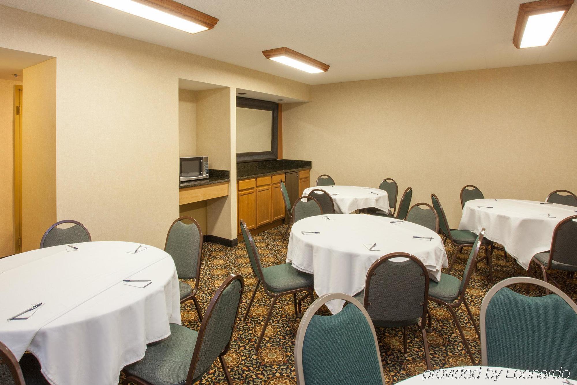Hampton Inn & Suites By Hilton Chicago Schaumburg Il Buitenkant foto